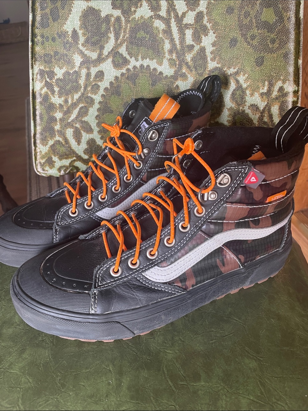 Vans Sk8-Hi MTE 2.0 DX boots women’s size 9.5, men’s size 8